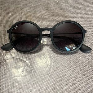 Rayban round frame